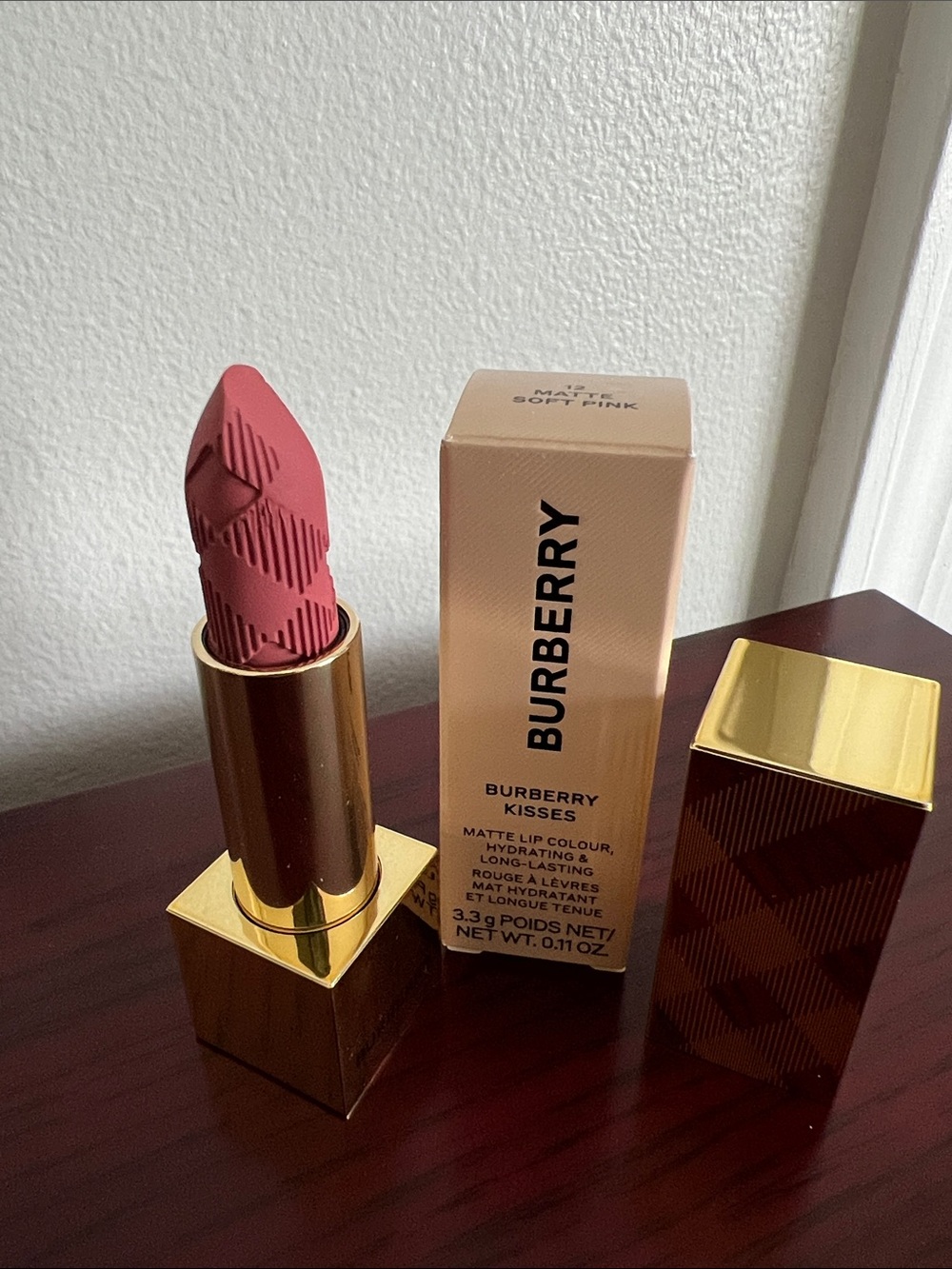 Burberry Matte Lipstick in Soft Pink - Burberry Kisses